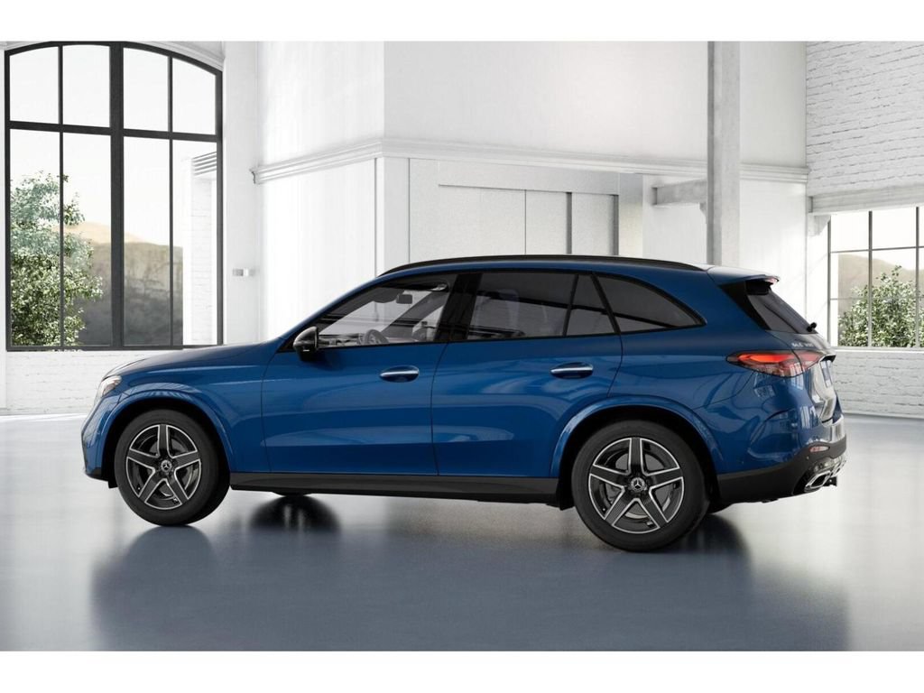 Certified 2025 Mercedes-Benz GLC 300 4MATIC image 32
