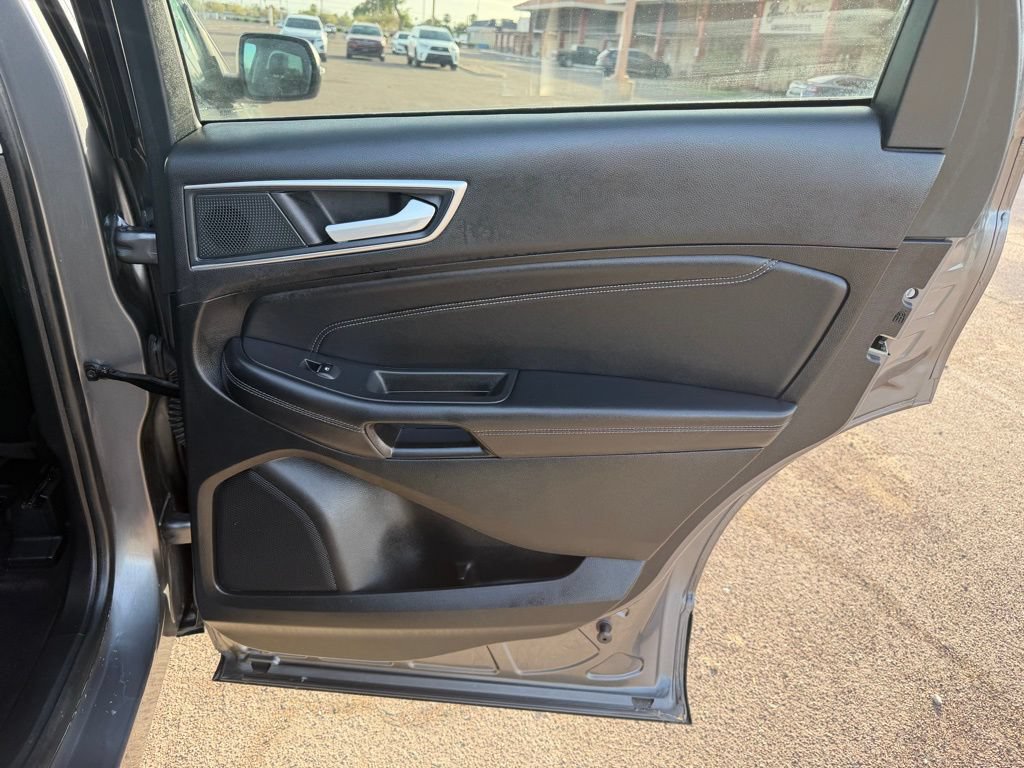 Used 2024 Ford Edge Titanium AWD/4WD image 18