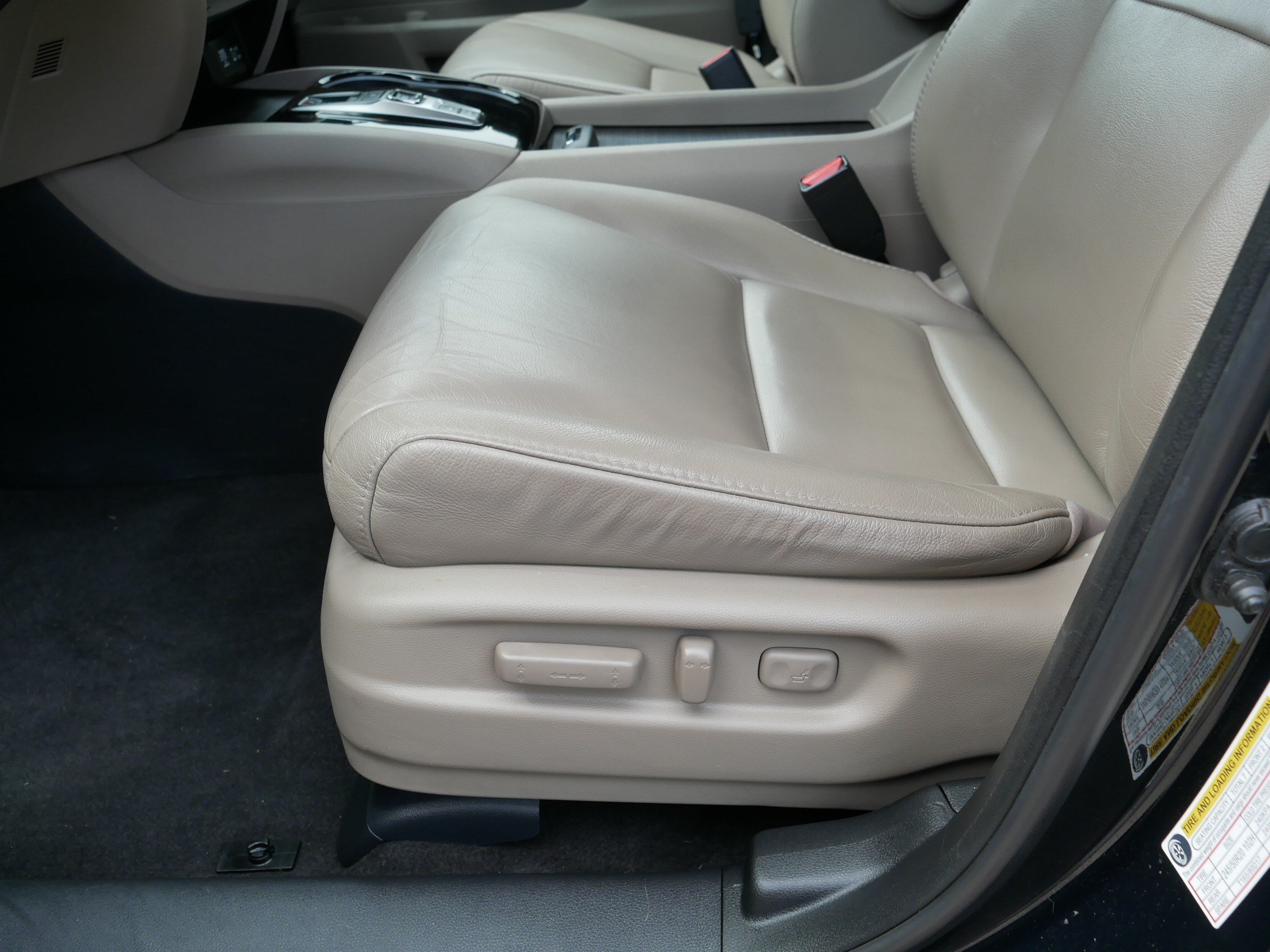 Used 2020 Honda Pilot Touring image 20