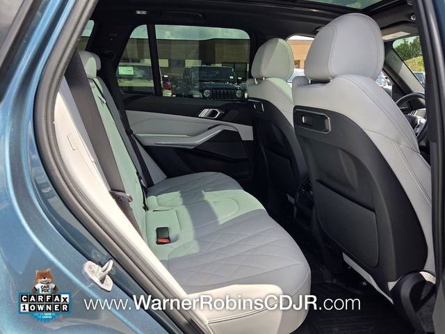 Used 2025 BMW X5 sDrive40i w/ Premium Package image 17