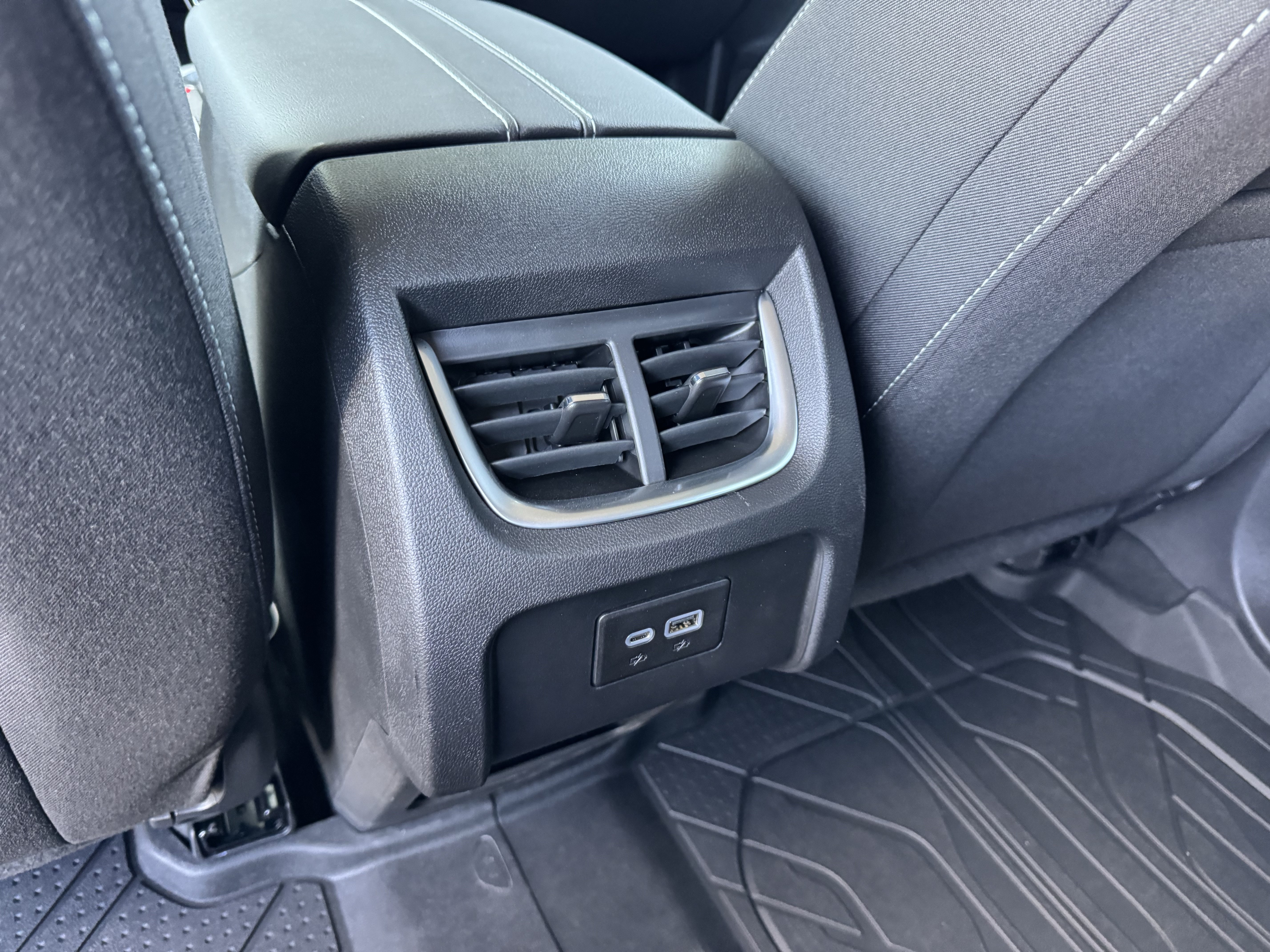 New 2026 Chevrolet Blazer LT w/ LPO, Floor Liner Package FWD image 16