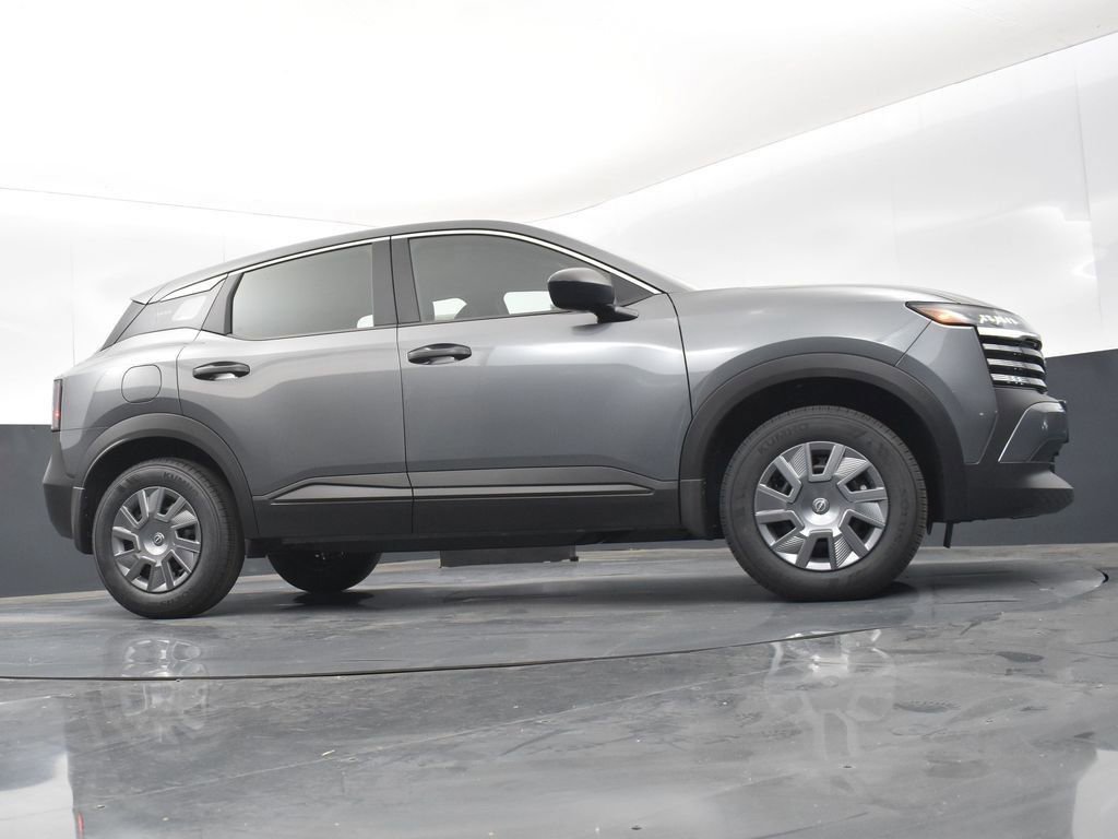 Used 2025 Nissan Kicks S image 34