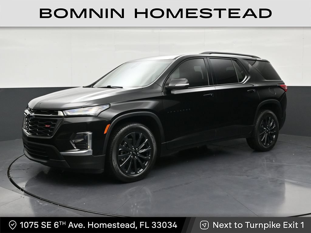 Used 2022 Chevrolet Traverse RS FWD image 1