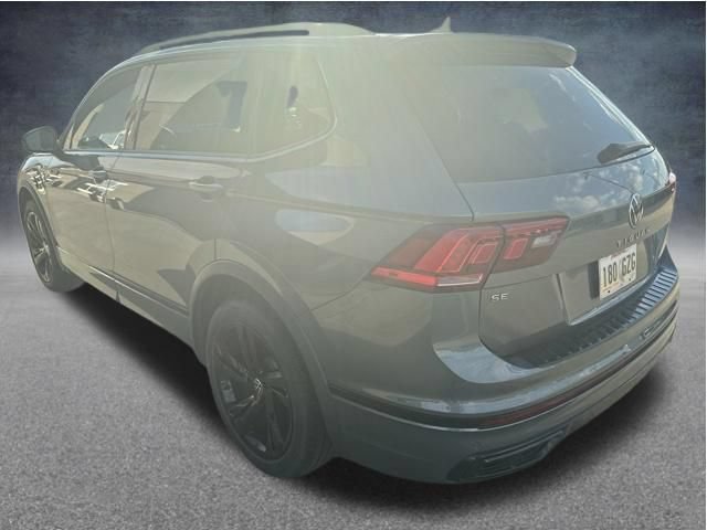 Used 2024 Volkswagen Tiguan SE R-Line FWD image 6