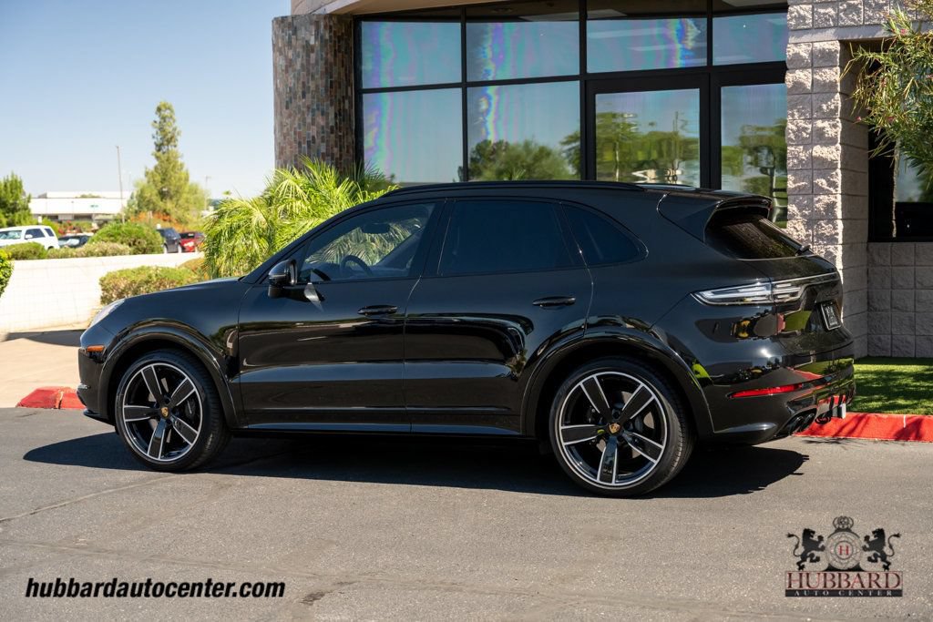 Used 2023 Porsche Cayenne Turbo AWD/4WD image 6