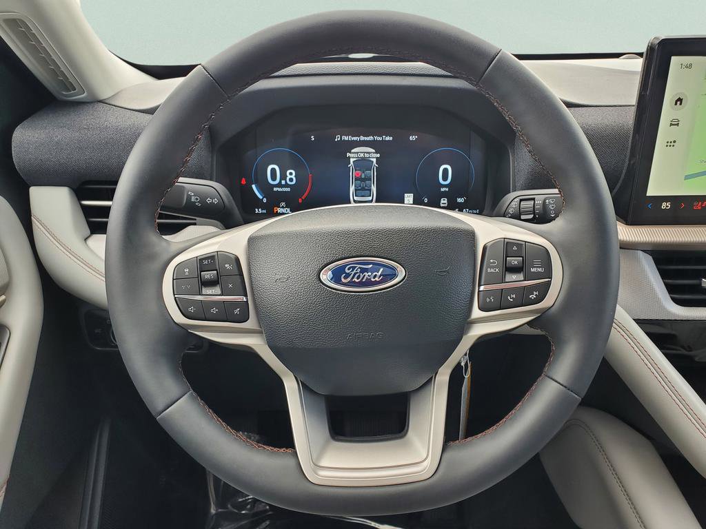 New 2025 Ford Explorer Active w/ Active Comfort Package image 22