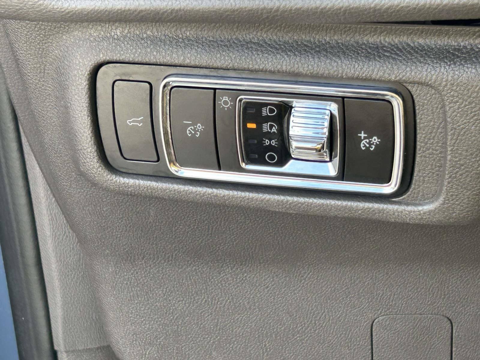 Certified 2023 Lincoln Corsair FWD w/ Equipment Group 101A image 32
