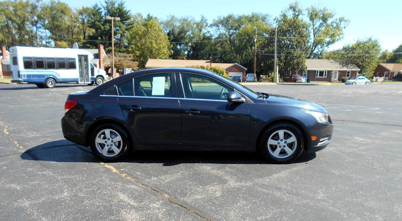Used 2014 Chevrolet Cruze LT FWD image 4