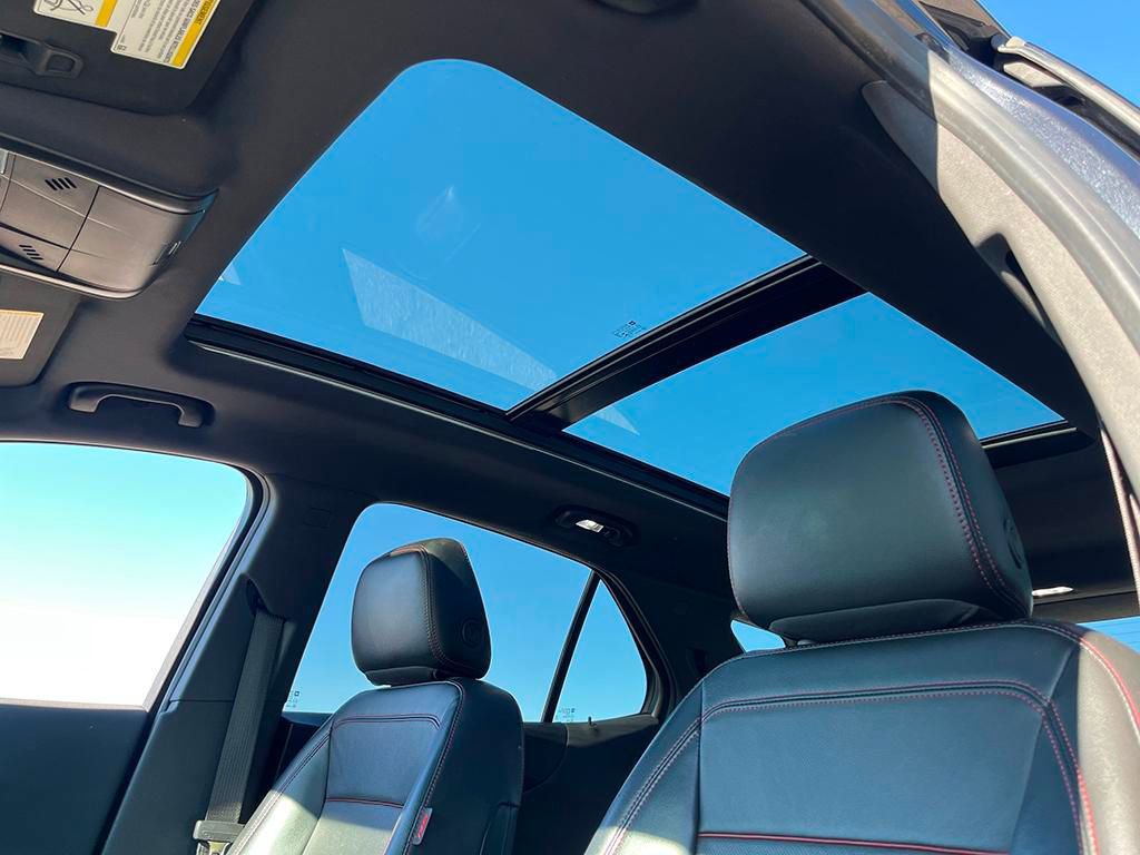 Used 2022 Chevrolet Equinox RS w/ RS Leather Package image 28