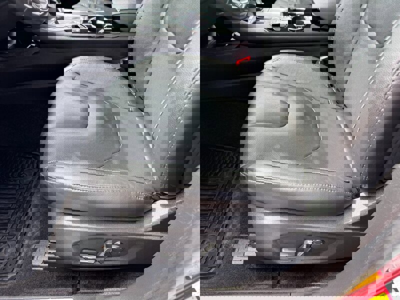 Used 2016 Ford Fusion Titanium image 21