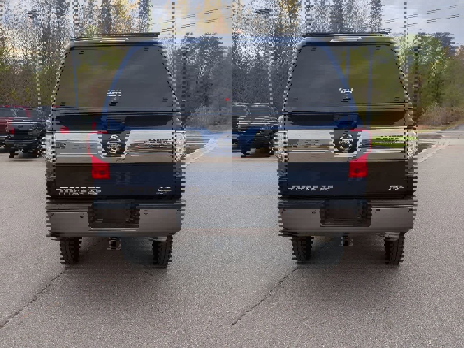 Used 2018 Nissan Titan Platinum Reserve w/ Platinum Utility Package image 7