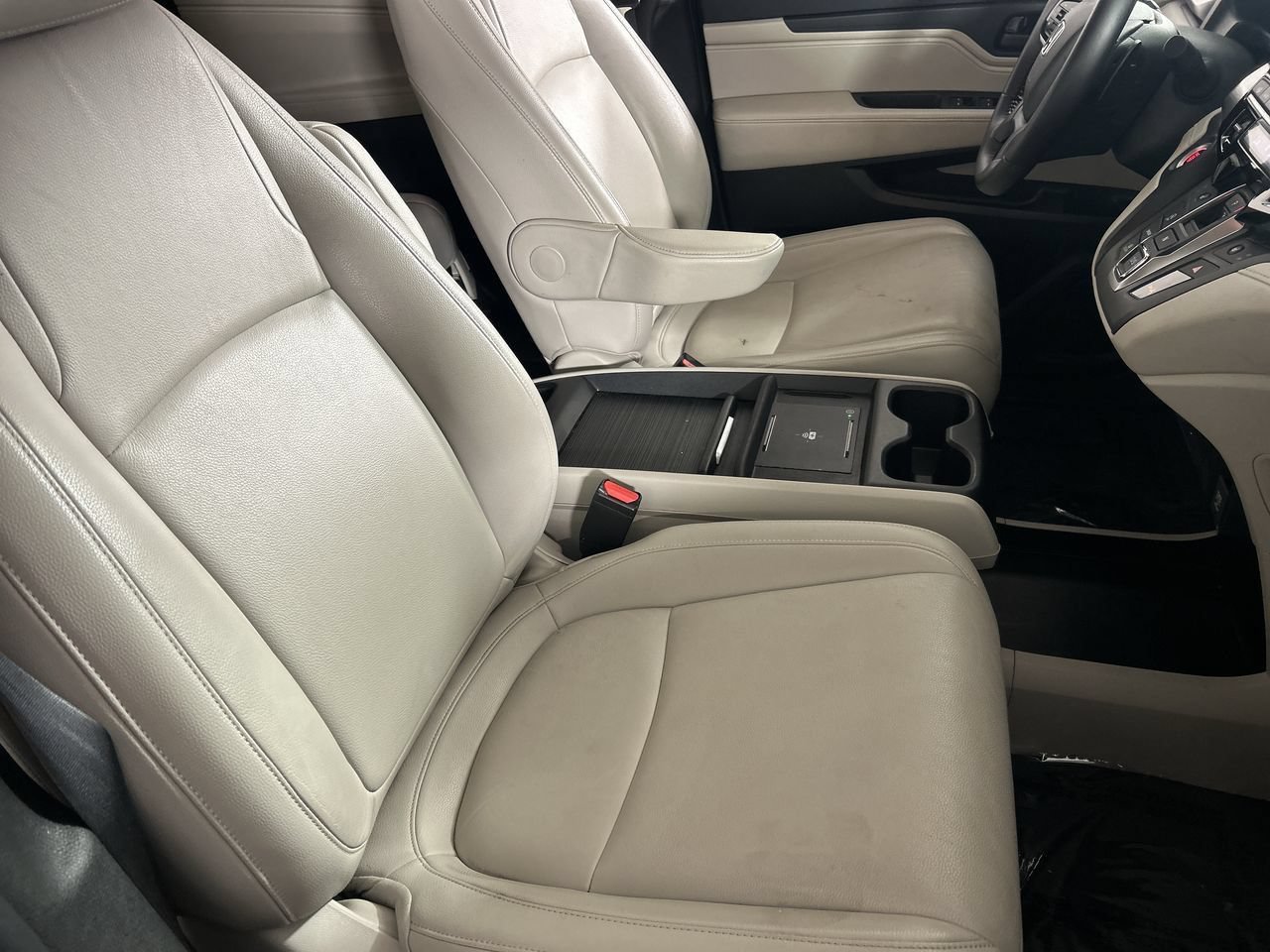 Used 2025 Honda Odyssey EX-L image 27