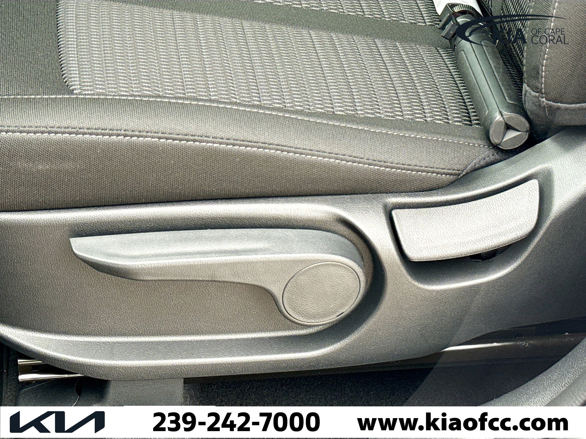 New 2026 Kia Sorento LX FWD image 24