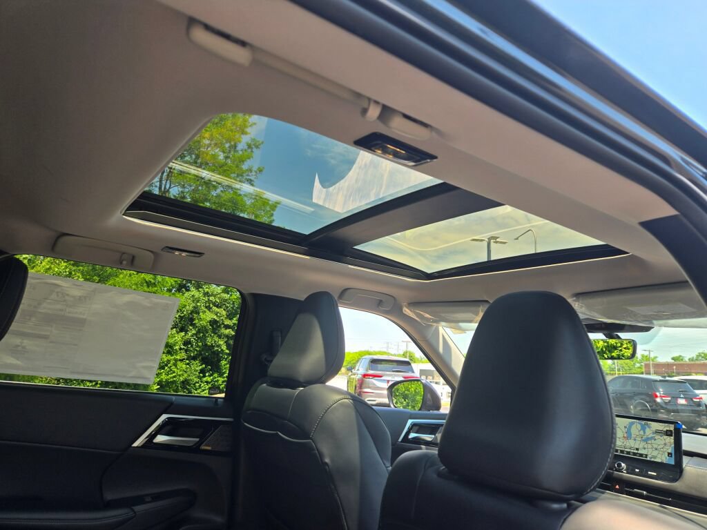 New 2026 Mitsubishi Outlander SE AWD/4WD image 9
