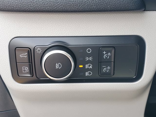 Certified 2023 Ford Escape Platinum FWD image 17