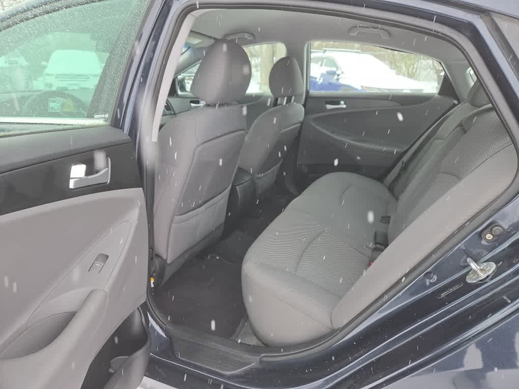 Used 2011 Hyundai Sonata GLS image 9