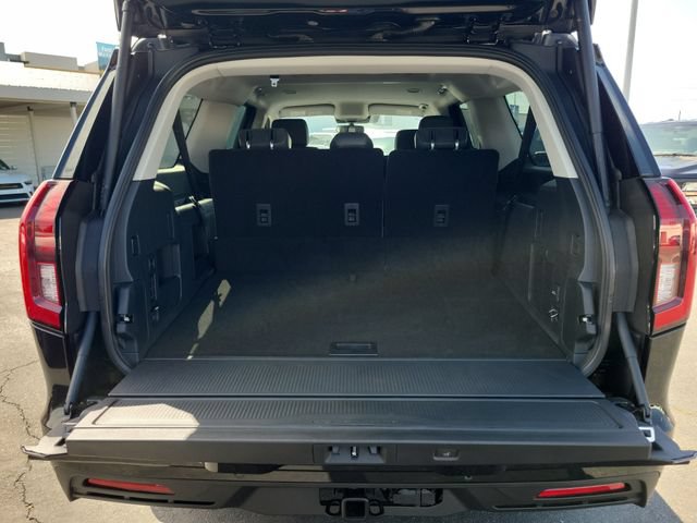 New 2027 Ford Expedition Max Active RWD image 7