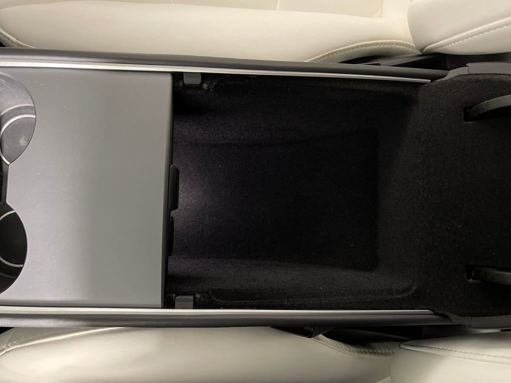 Used 2024 Tesla Model Y Long Range image 25