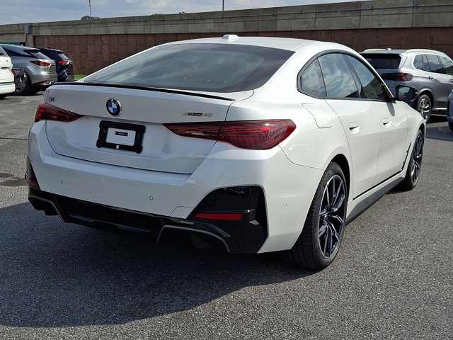 New 2026 BMW i4 xDrive40i w/ M Sport Package AWD/4WD image 4