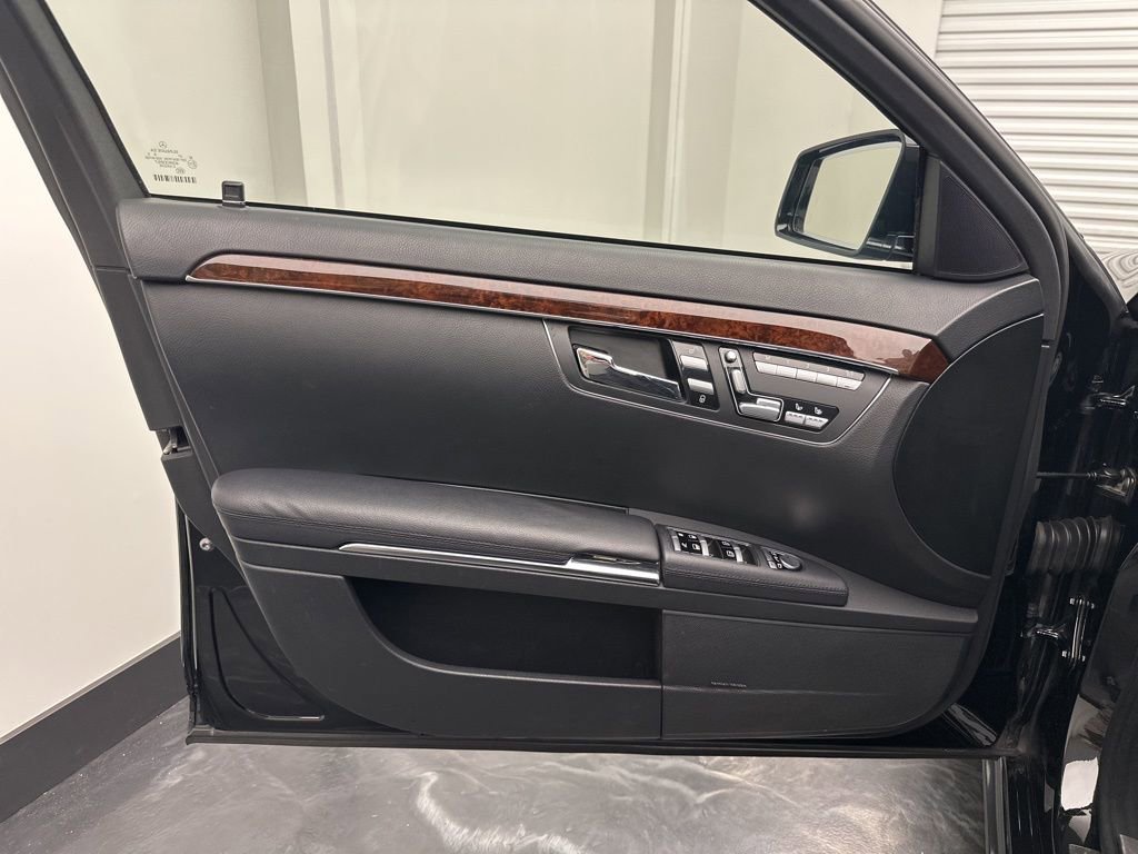 Used 2013 Mercedes-Benz S 550 4MATIC image 16