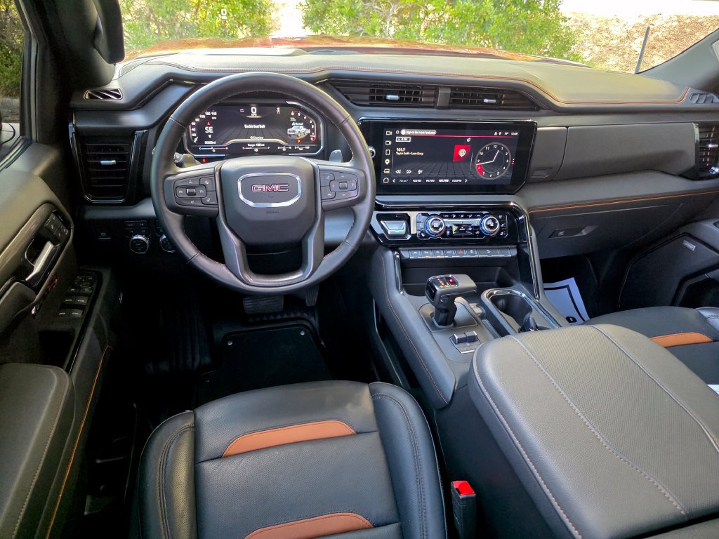 Used 2025 GMC Sierra 1500 AT4 w/ AT4 Premium Package AWD/4WD image 27