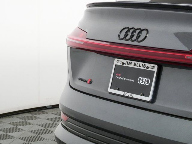 Certified 2023 Audi e-tron S Premium Plus w/ Black Optic Package AWD/4WD image 38