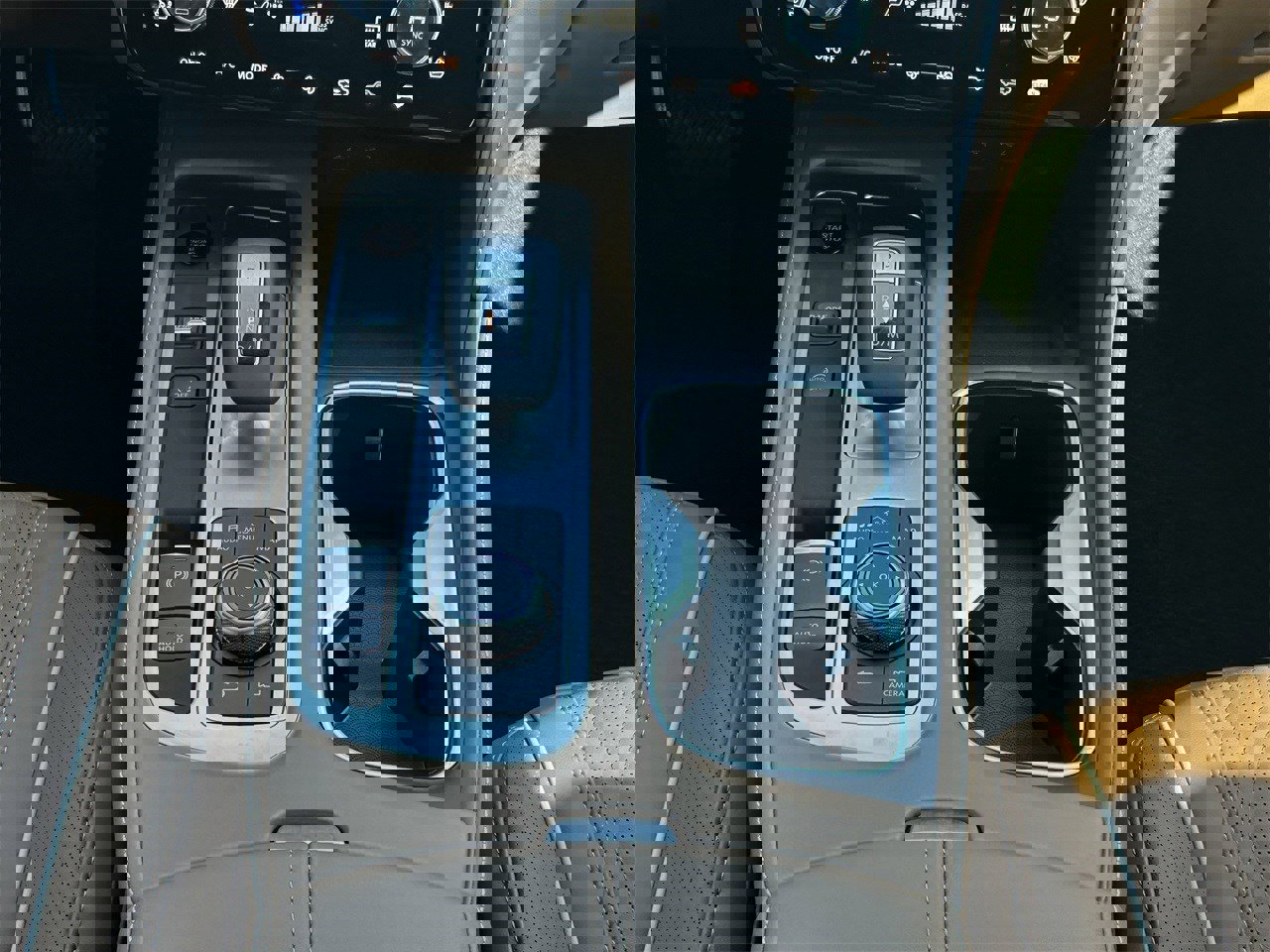 New 2026 INFINITI QX60 Autograph image 18