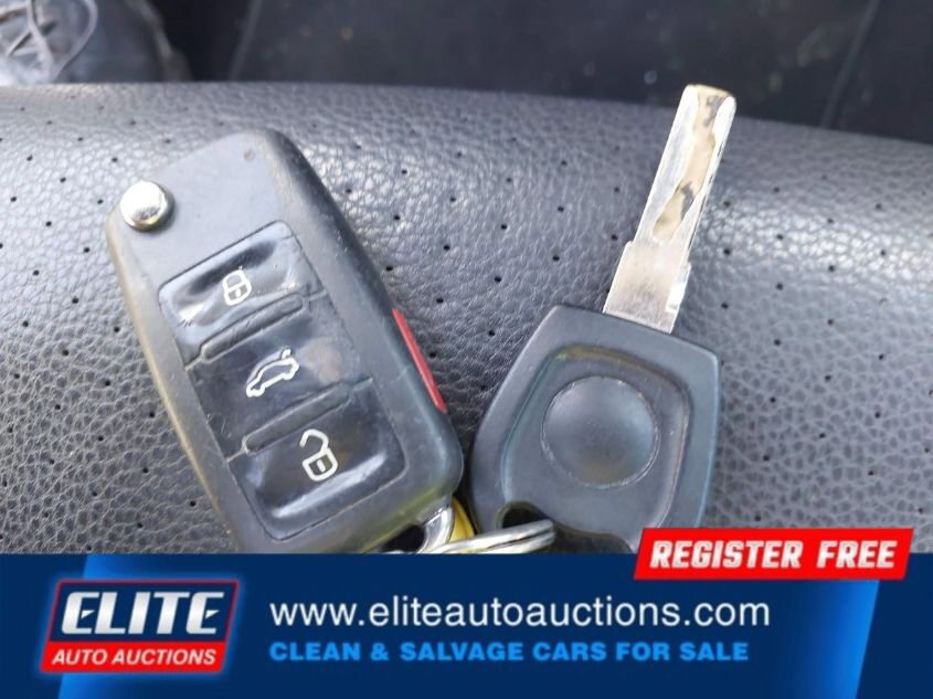 Used 2014 Volkswagen Tiguan SE image 21