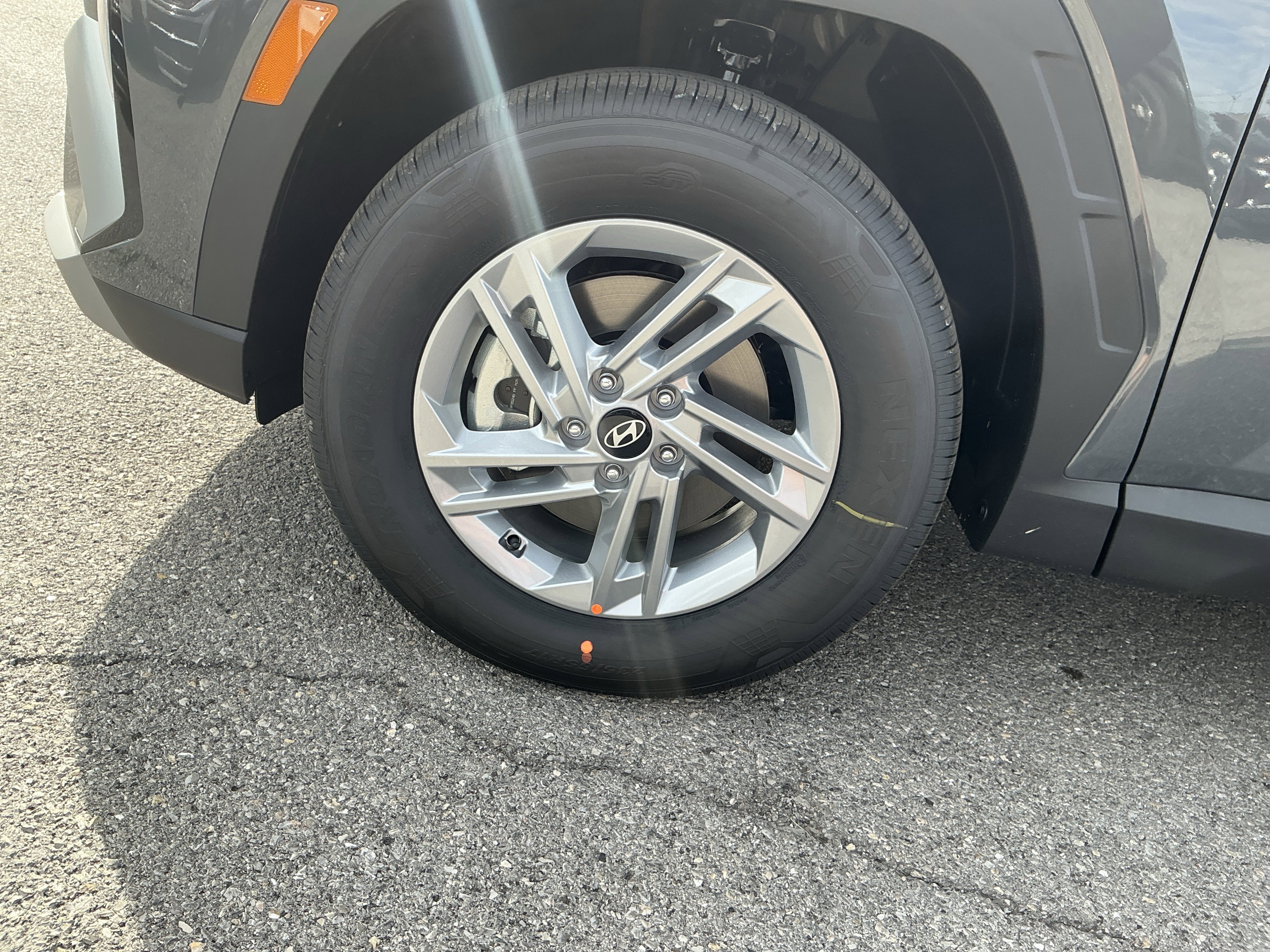 New 2026 Hyundai Tucson SE image 10