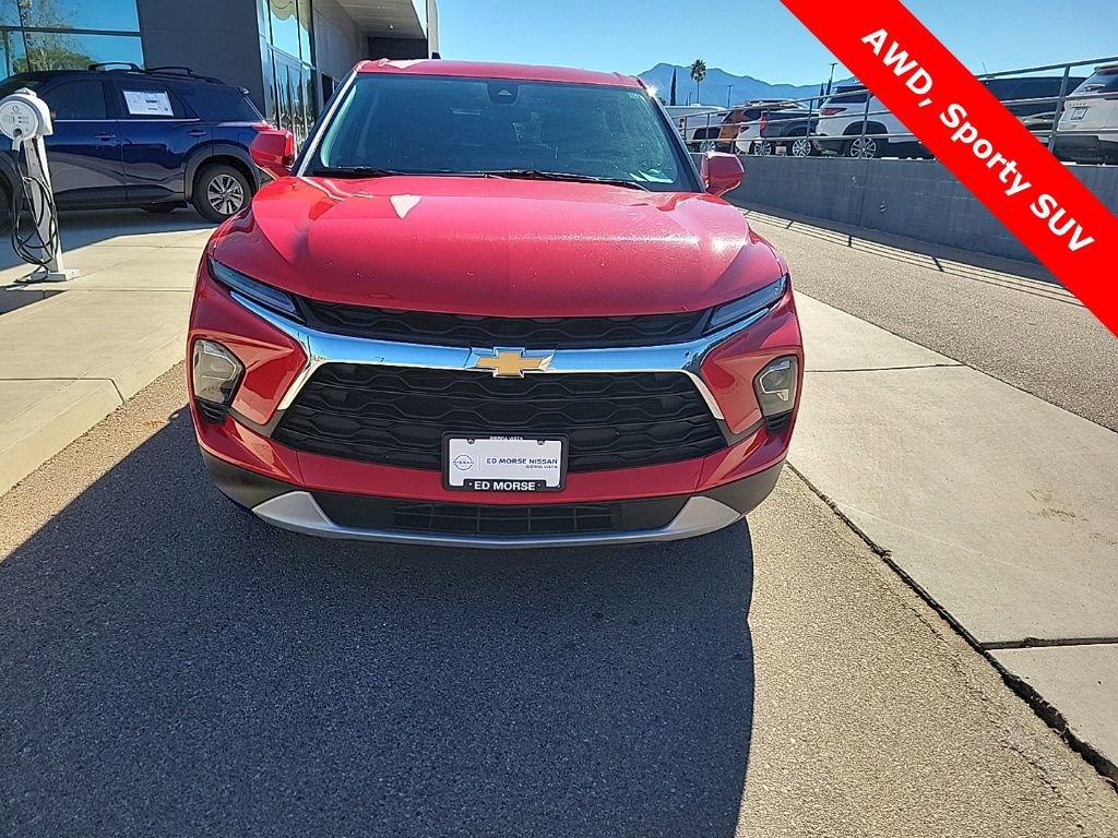 Used 2023 Chevrolet Blazer LT image 2