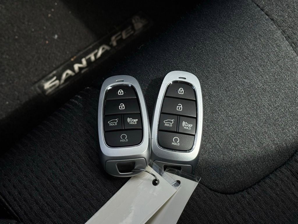 Used 2023 Hyundai Santa Fe SEL image 34
