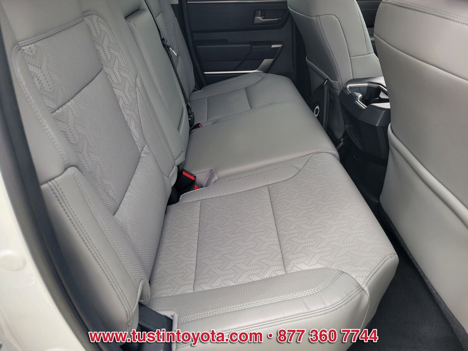 Used 2024 Toyota Tundra SR5 w/ SR5 Premium Package AWD/4WD image 14