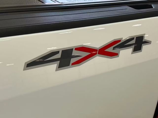 Used 2022 Chevrolet Colorado LT w/ Safety Package image 28