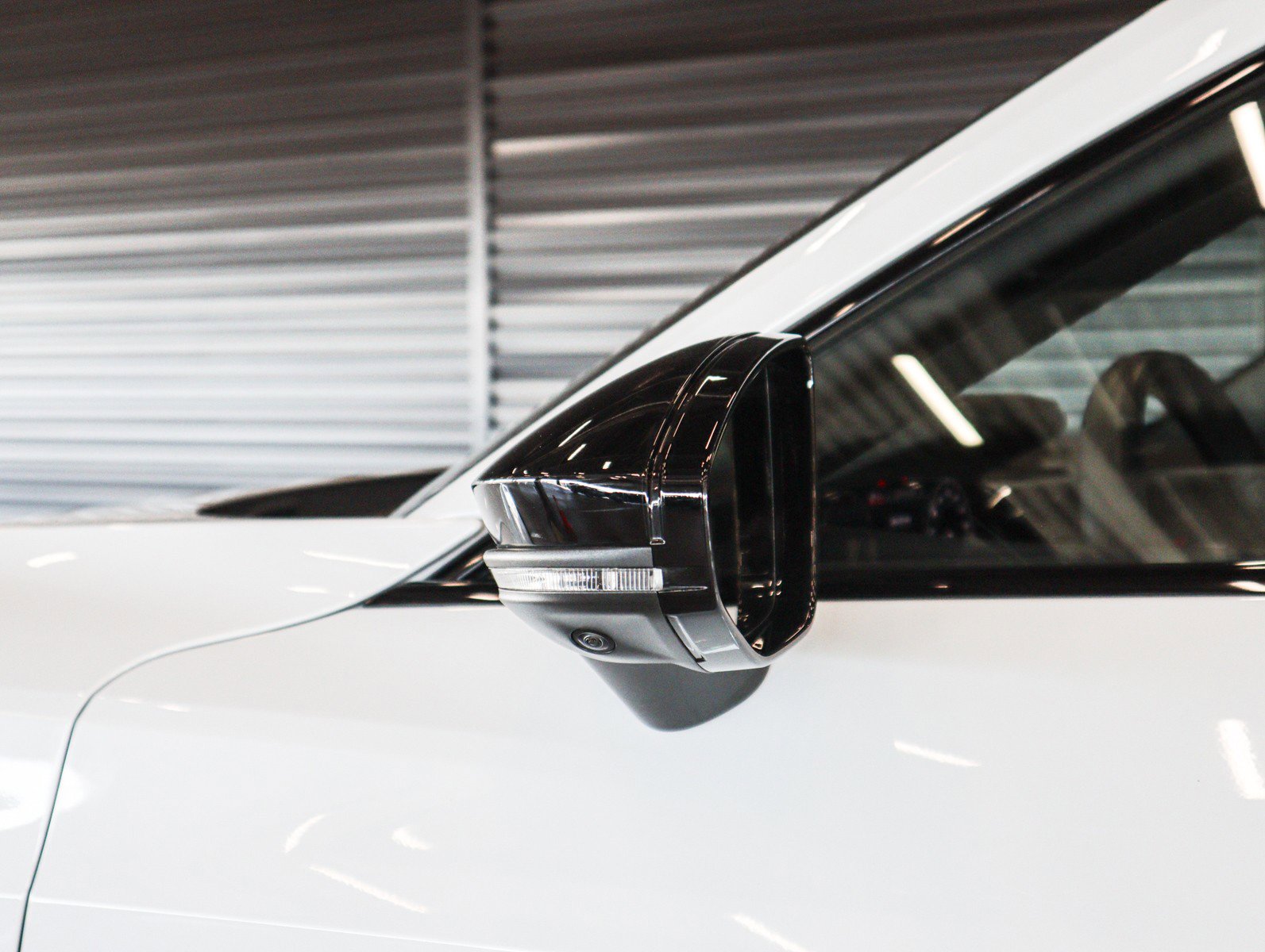 Used 2024 Audi RS e-tron GT image 29