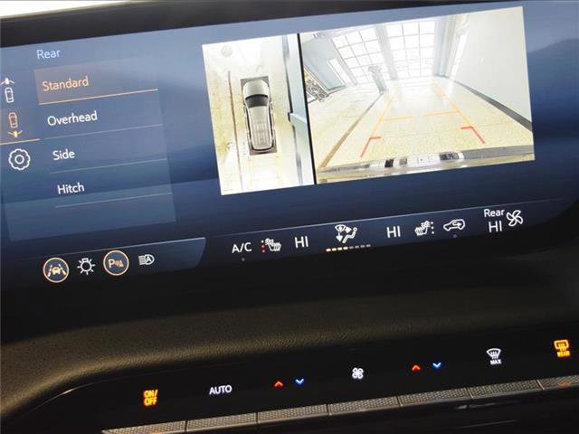 Used 2025 Buick Enclave Avenir w/ Trailering Package, 5000 lbs. image 14