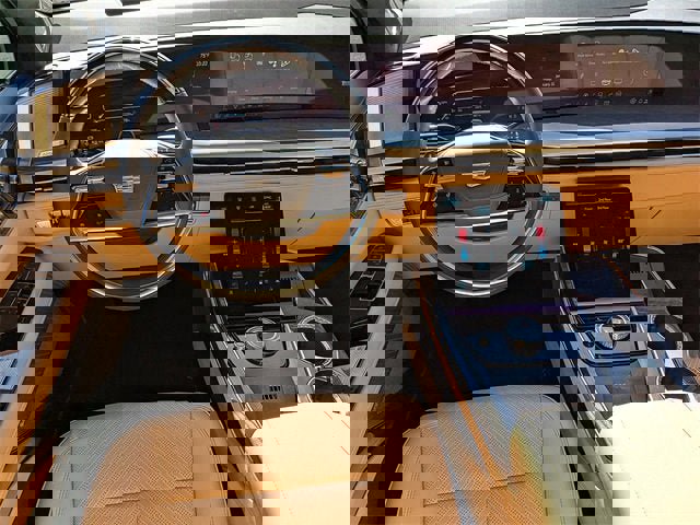 New 2025 Cadillac Escalade IQ Luxury 2 image 18