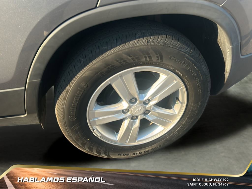 Used 2020 Chevrolet Trax LS w/ Tint and Cruise Package image 11