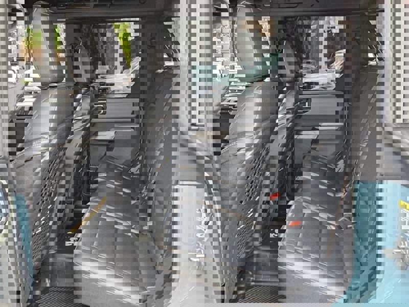 Used 2023 Ford Bronco Badlands image 7