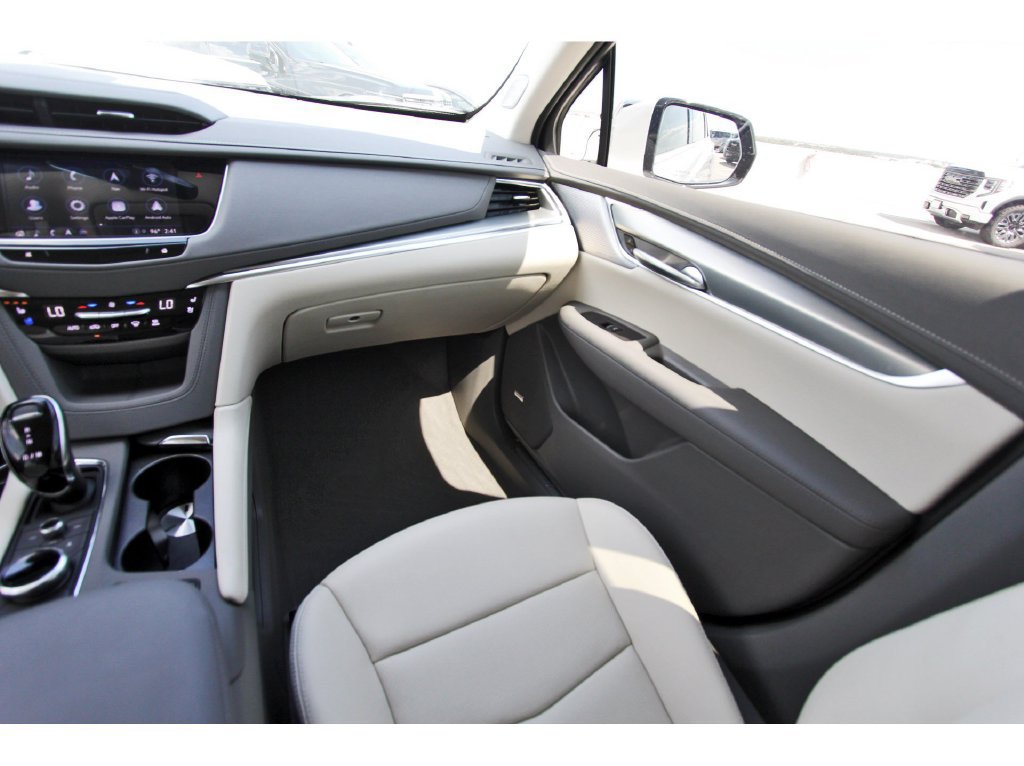 Certified 2026 Cadillac XT5 Premium Luxury w/ Driver Assist Package FWD image 10