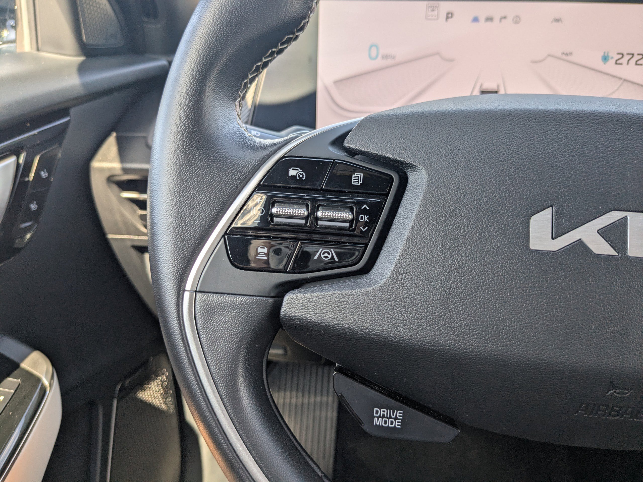 Certified 2024 Kia EV6 GT-Line w/ GT-Line White Seat Package image 31