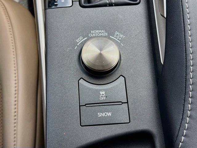 Used 2019 Lexus IS 350 F Sport w/ F Sport Package RWD image 28