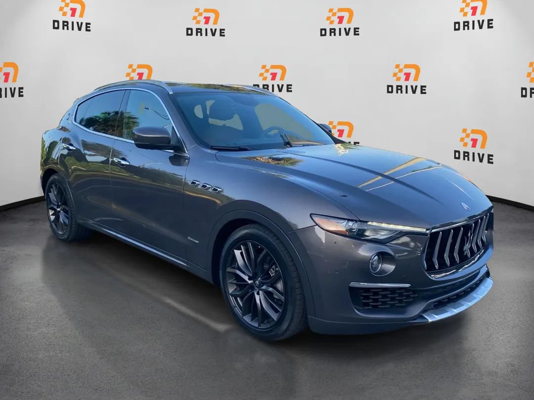 Used 2019 Maserati Levante GranLusso AWD/4WD image 3