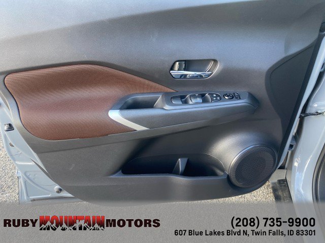 Used 2023 Nissan Kicks SR w/ Interior Electronics Package FWD image 12