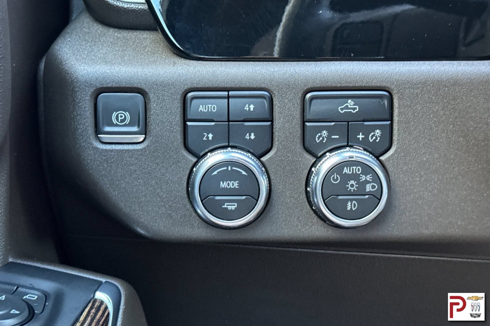 Used 2024 GMC Sierra 3500 SLE w/ SLE Convenience Package AWD/4WD image 29