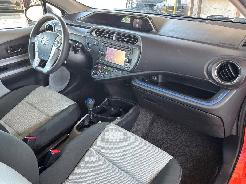 Used 2013 Toyota Prius C Three image 22