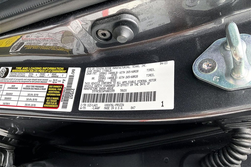 Used 2023 Toyota Tundra Platinum image 17