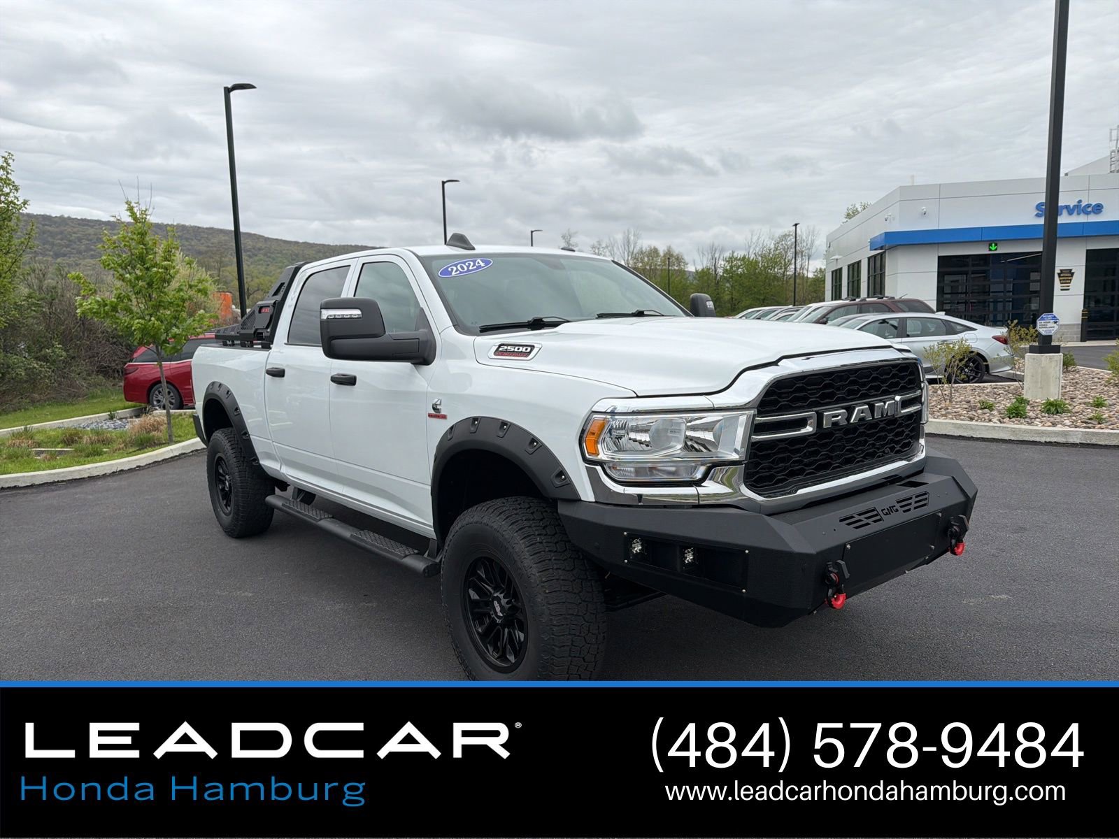 Used 2024 RAM 2500 Tradesman w/ Chrome Appearance Group AWD/4WD image 8