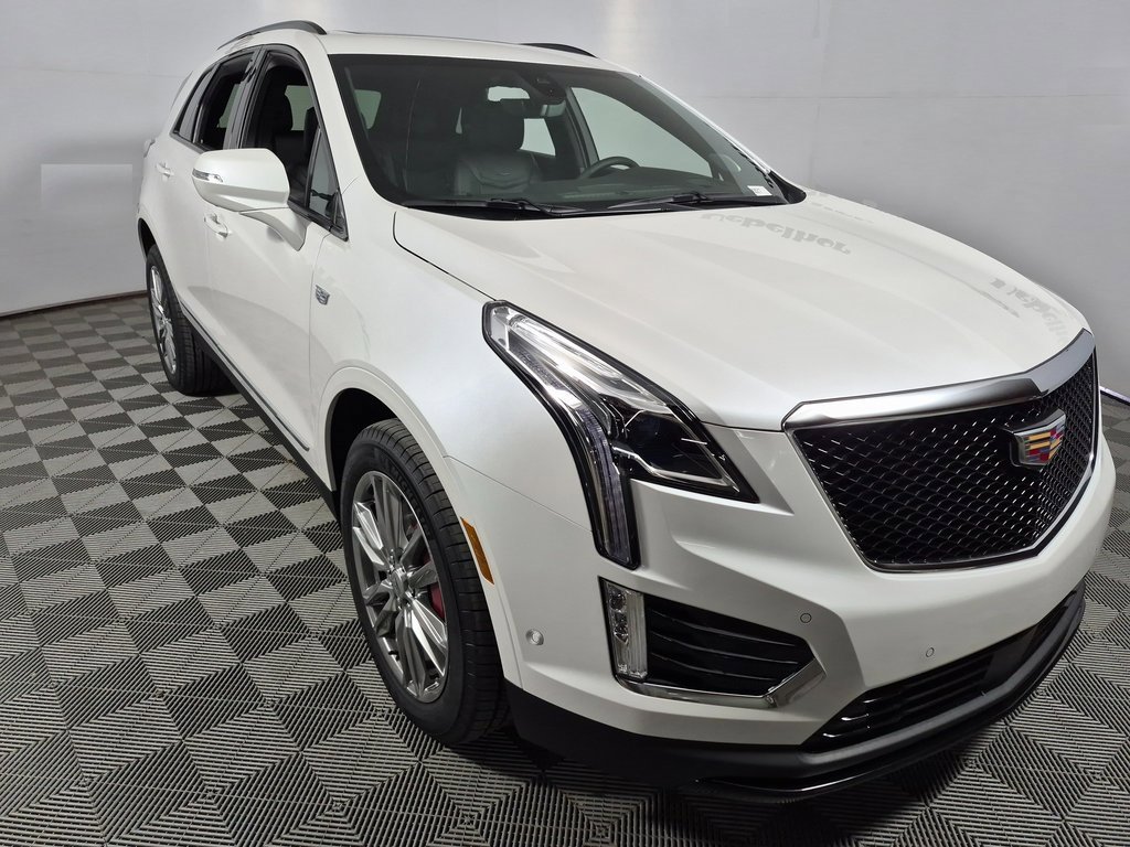 New 2026 Cadillac XT5 Sportv w/ LPO, Floor Liner Package image 1