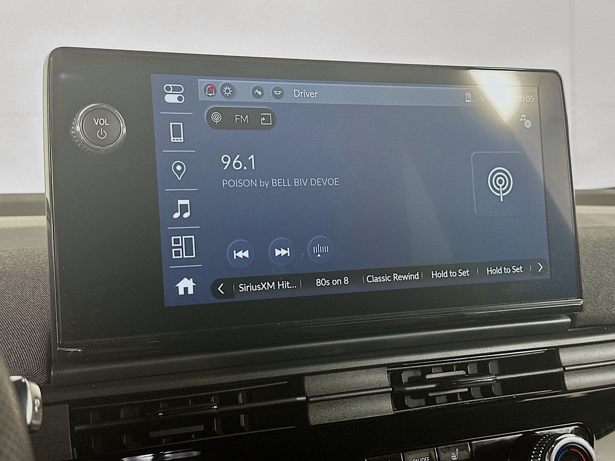 Used 2025 Honda Prologue EX image 21