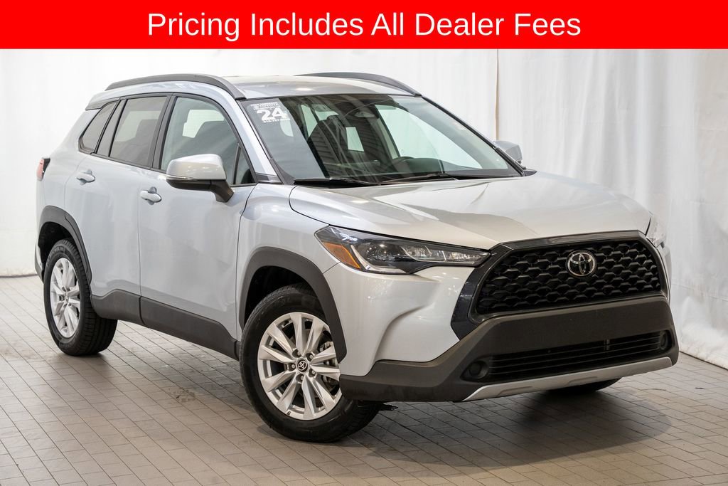 Used 2024 Toyota Corolla Cross LE AWD/4WD image 1